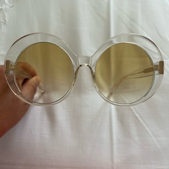 New Stylish Gold-Tinted Sunglasses Linda Farrow - Picture 2 of 8